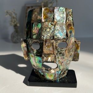 Abalone Shell Mask Self Standing Home Decor Statue Nonwearable Mask Multicolor